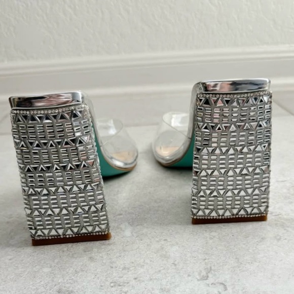 Betsey Johnson Shoes - Picture 3 of 8